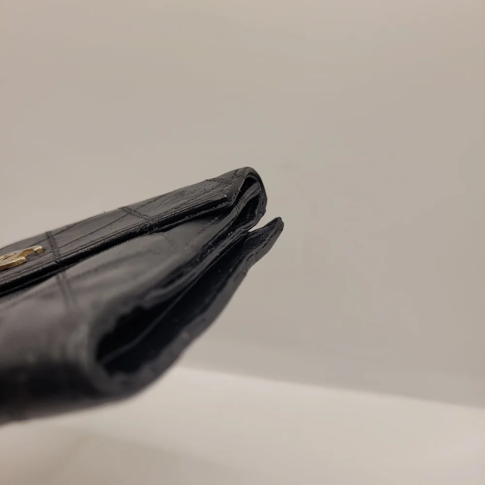 CHANEL vintage bifold